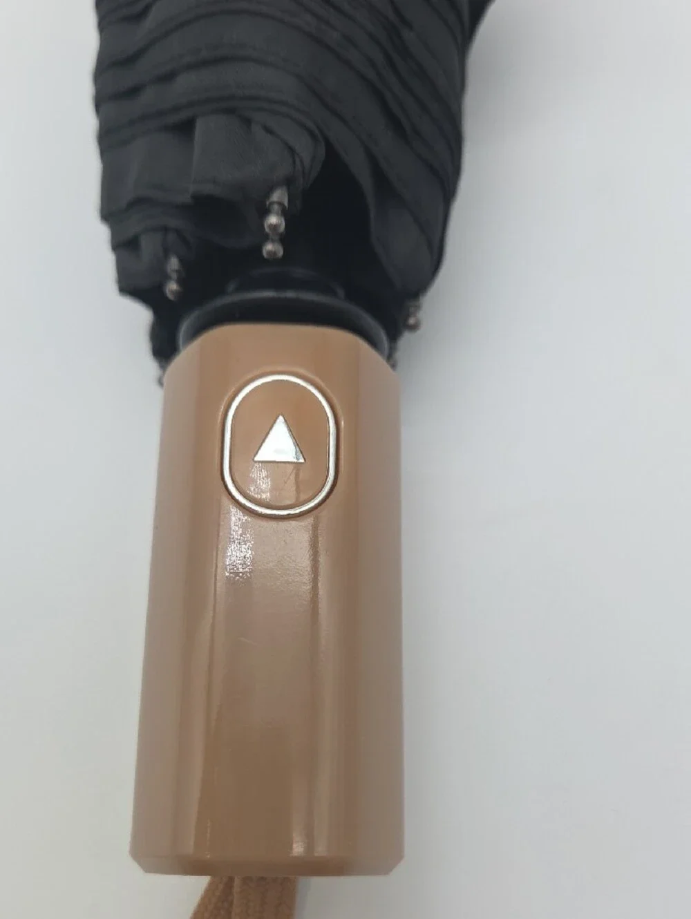 Ellen Tracy Black and Tan Compact Umbrella